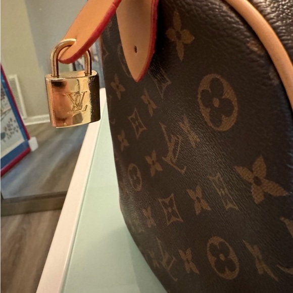 Purse - Picture 3 of 8